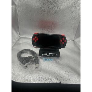 psp 3000 w/charger & new battery black/red
